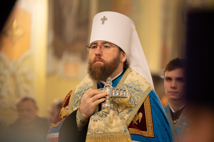 Митрополит Игнатий совершил всенощное бдение в Покровском соборе г. Саратова