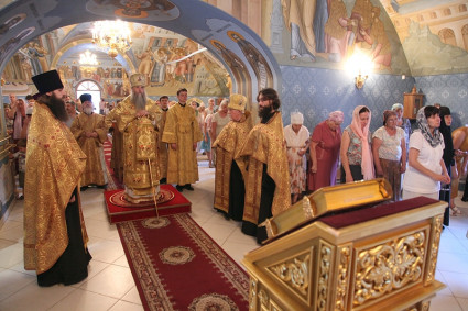 Всенощное бдение в Свято-Троицком соборе г. Саратова