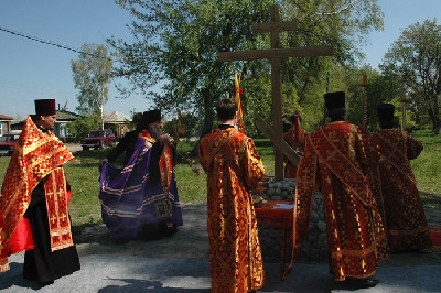Освящение места под строительство церкви в г.Калининске