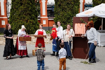 В Свято-Троицком кафедральном соборе Саратова прошел приходской фестиваль