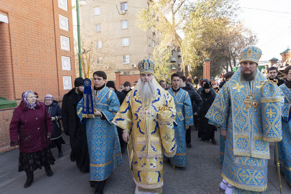 Божественная литургия в храме в честь Казанской иконы Божией Матери г. Саратова