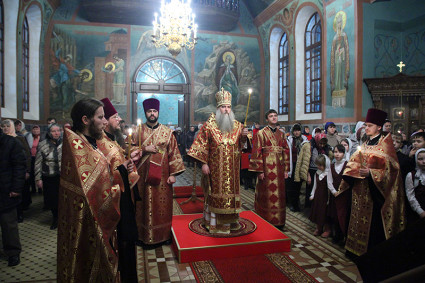 Всенощное бдение в Крестовоздвиженском храме г. Хвалынска