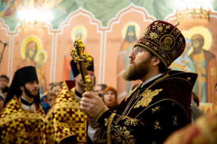 Совершено Великое освящение храма великомученика Георгия Победоносца г. Покровска (Энгельса) и Божественная литургия в новоосвященном храме