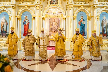 Митрополит Игнатий принял участие в соборной архиерейской Литургии в Спасском кафедральном соборе г. Пензы