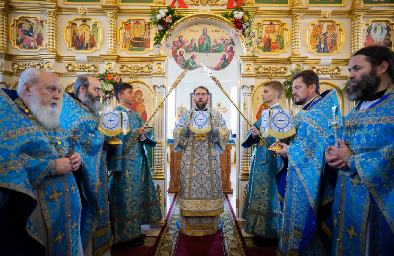 Митрополит Игнатий совершил Божественную литургию во Владимирском женском монастыре г. Вольска