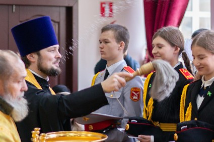 Клирик Саратовской епархии поздравил кадетов с принятием присяги