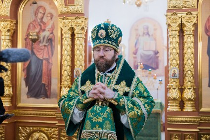 Митрополит Игнатиий совершил Божественную литургию в храме святого благоверного великого князя Александра Невского на Соколовой горе в г. Саратове