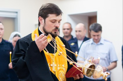 Руководитель епархиального отдела совершил панихиду по сотрудникам погибшим при исполнении служебного долга