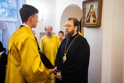 Митрополит Игнатий совершил всенощное бдение в храме апостола и евангелиста Иоанна Богослова г. Саратова