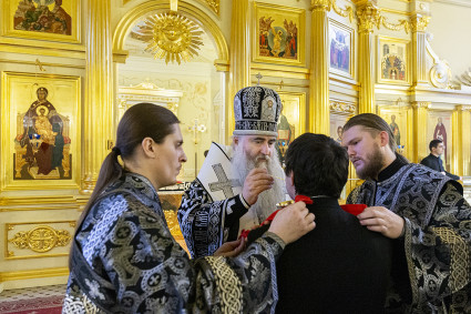 Литургия Преждеосвященных Даров на Архиерейском подворье — в храме во имя святого апостола и евангелиста Иоанна Богослова при СПДС
