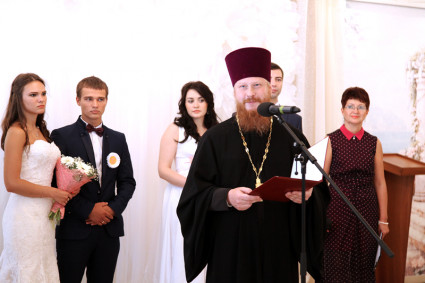 Торжественное мероприятие, посвященное Дню семьи, любви и верности