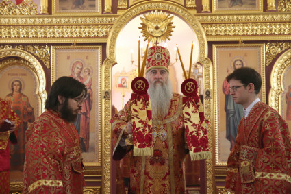 Великое освящение храма святой великомученицы Екатерины г. Саратова и Божественная литургия в новоосвященном храме