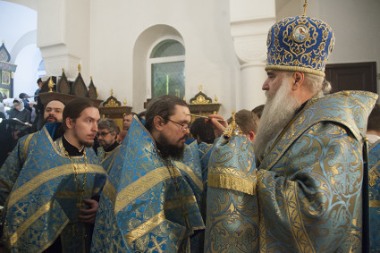 Всенощное бдение на Архиерейском подворье — храме в честь иконы Божией Матери «Утоли моя печали» г. Саратова