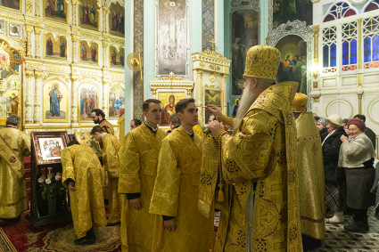 Всенощное бдение в храме Сошествия Святого Духа г. Саратова