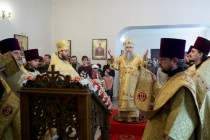 Божественная литургия в храме в честь Архангела Михаила города Аткарска