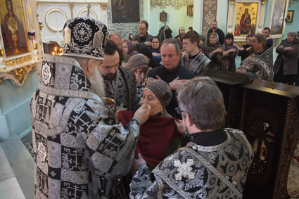 Литургия Преждеосвященных Даров в храме в честь Сошествия Святого Духа г.Саратова