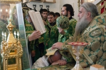 Божественная литургия в Спасо-Преображенском мужском монастыре г. Саратова