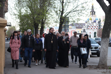 Состоялась пешеходная экскурсия по историческому центру Саратова для православных молодежных обществ