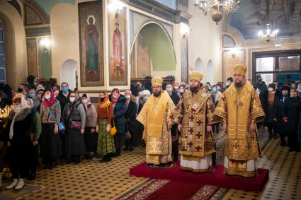 Состоялось совместное служение архиереев Саратовской митрополии