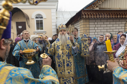 Божественная литургия в храме в честь Благовещения Пресвятой Богородицы г. Вольска