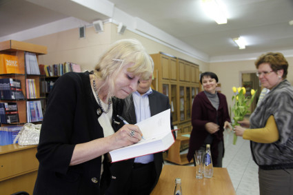 Поэт, лауреат Патриаршей литературной премии Олеся Николаева встретилась с саратовскими студентами