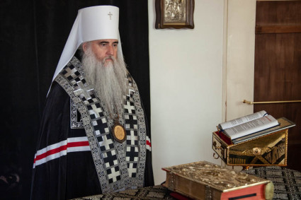 Уставное богослужение на Архиерейском подворье — в храме святого апостола и евангелиста Иоанна Богослова при СПДС
