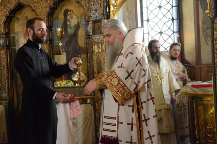 Заупокойная Божественная литургия в храме святителя Николая Чудотворца — Патриаршем Подворье в Софии