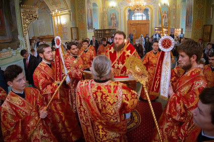 Митрополит Игнатий совершил всенощное бдение в Покровском соборе г. Саратова
