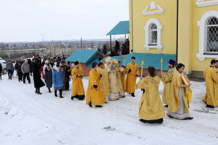 Великое освящение храма во имя святителей Василия Великого, Григория Богослова, Иоанна Златоустого города Саратова