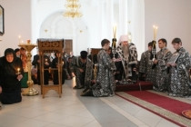 Великое повечерие с чтением покаянного канона преподобного Андрея Критского в Свято-Троицком кафедральном соборе Вольска