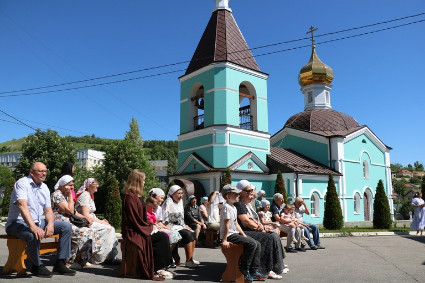 Юные прихожане приготовили концерт, посвященный майским праздникам