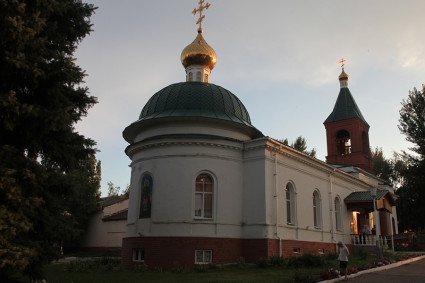 Всенощное бдение в храме во имя святого великомученика Димитрия Солунского Спасо-Преображенского мужского монастыря г. Саратова