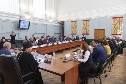 Представители духовенства приняли участие в заседании Общественной палаты области