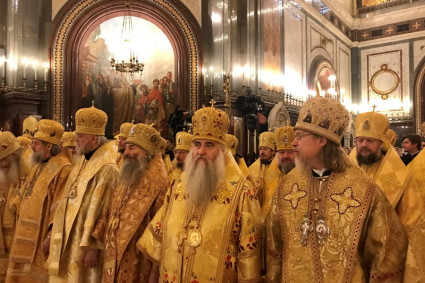 Божественная литургия в Храме Христа Спасителя