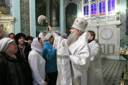 Божественная литургия в храме в честь Сошествия Святого Духа г. Саратова