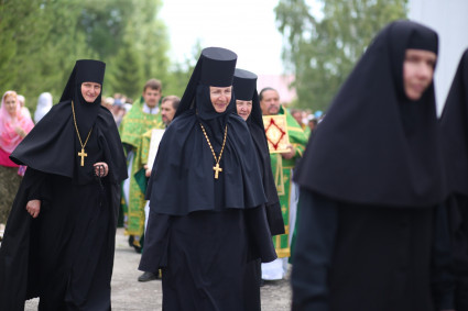 Свято-Сергиевская обитель встретила престольный праздник