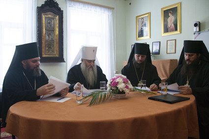 Состоялось заседание Архиерейского совета