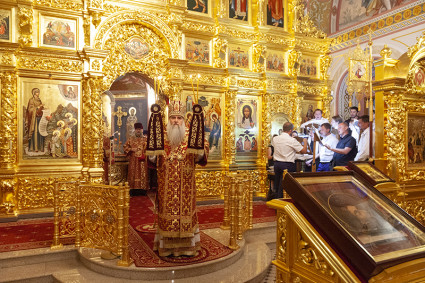 Всенощное бдение в Свято-Троицком кафедральном соборе г. Саратова