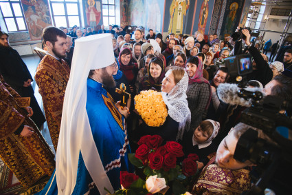Божественная литургия в Свято-Никольском монастыре г. Саратова