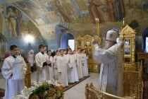 Крещальная литургия в Свято-Троицком соборе Саратова