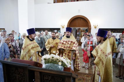 Храм в честь иконы Божией Матери «Всех скорбящих Радость» отметил первую годовщину