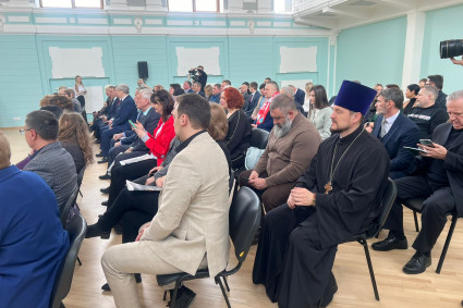 Представитель епархии принял участие в заседании Общественной палаты региона