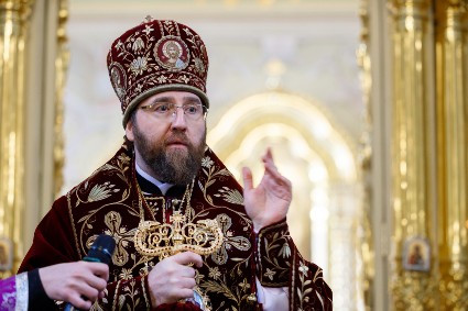 Митрополит Игнатий совершил Божественную литургию в Покровском соборе г. Саратова