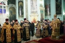 Всенощное бдение в Духосошественском кафедральном соборе Саратова