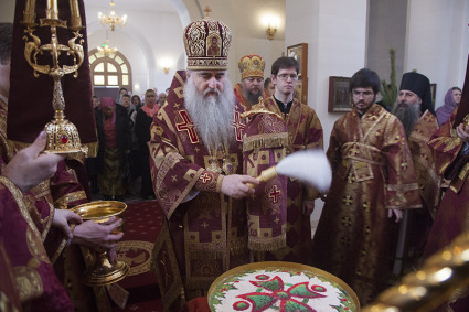 Божественная литургия в Свято-Алексиевском женском монастыре г. Саратова