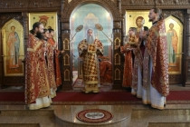 Божественная литургия в храме в честь Воздвижения Честного и Животворящего Креста Господня Хвалынска