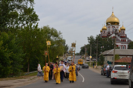 В Петровске прошел крестный ход