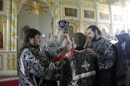 Литургия Преждеосвященных Даров на Архиерейском подворье – храме во имя преподобного Серафима Саровского г.Саратова