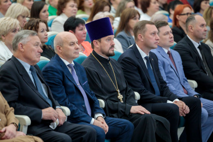 Секретарь Саратовского епархиального управления принял участие в торжественном мероприятии, посвященном Дню социального работника