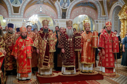 Всенощное бдение в Свято-Троицком кафедральном соборе г. Саратова